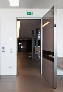 TEKNO - Back-lacquered polished glass safety door by OIKOS VENEZIA - view 3